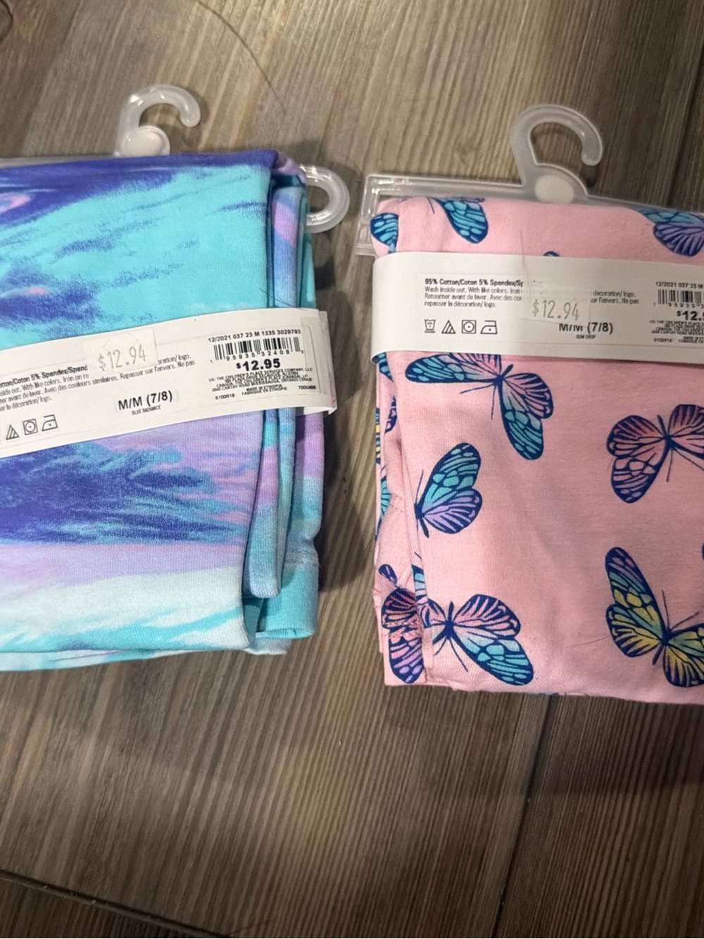Girls 7/8 The Children's Place Capri Leggings - Pink Butterfly & Aqua Tie-Dye - Picture 2 of 6